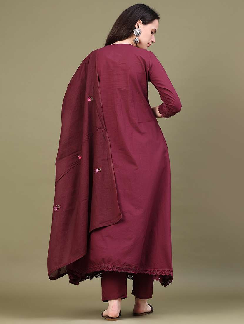 Women Embroidered Three Quarter Sleeve Kurta Pant With Dupatta Set - 22590622 -  Standard Image - 2