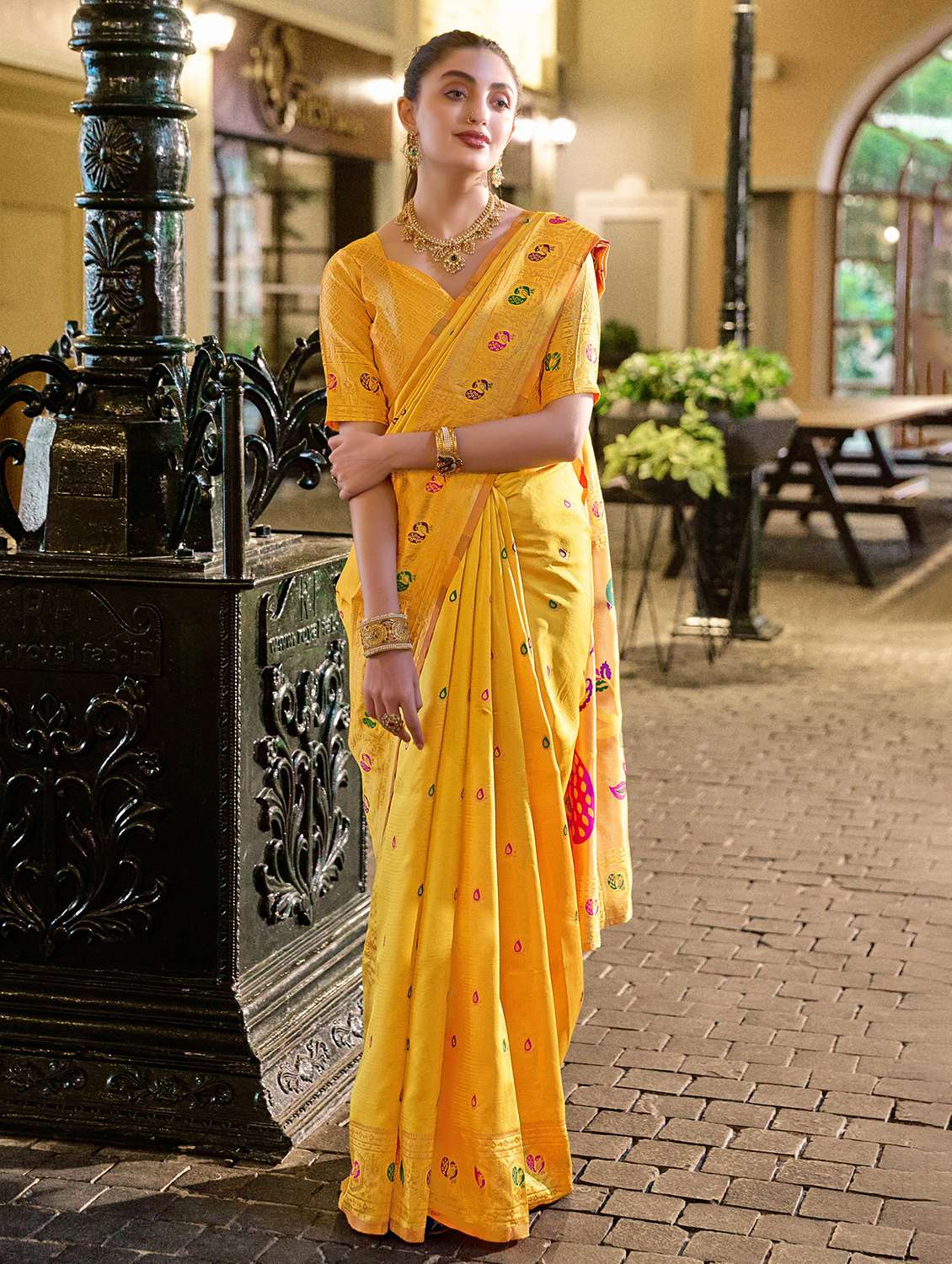 women self design paithani saree with blouse - 22593065 -  Standard Image - 2