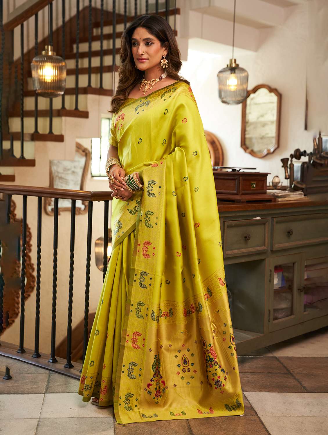 women self design paithani saree with blouse - 22593096 -  Standard Image - 2