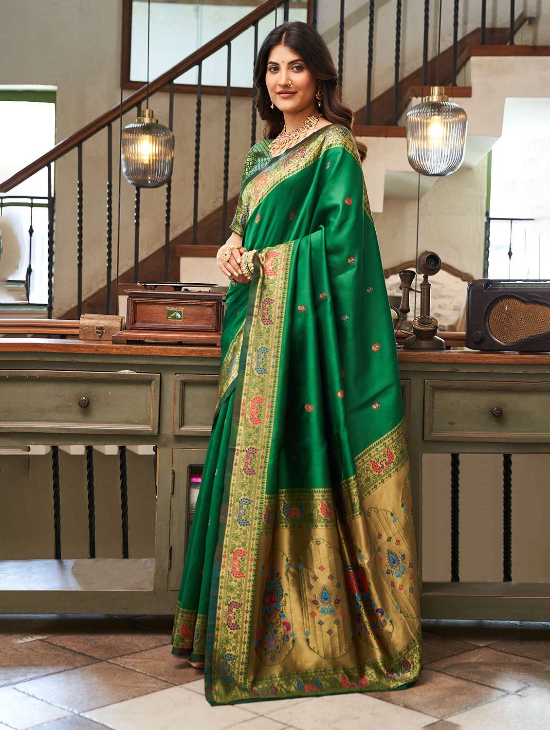 women self design paithani saree with blouse - 22593099 -  Standard Image - 2