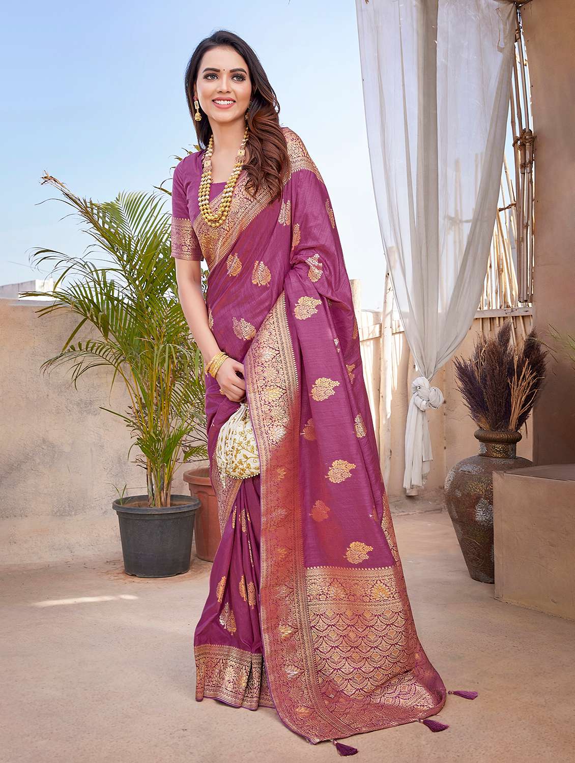 women self design banarasi saree with blouse - 22593167 -  Standard Image - 2