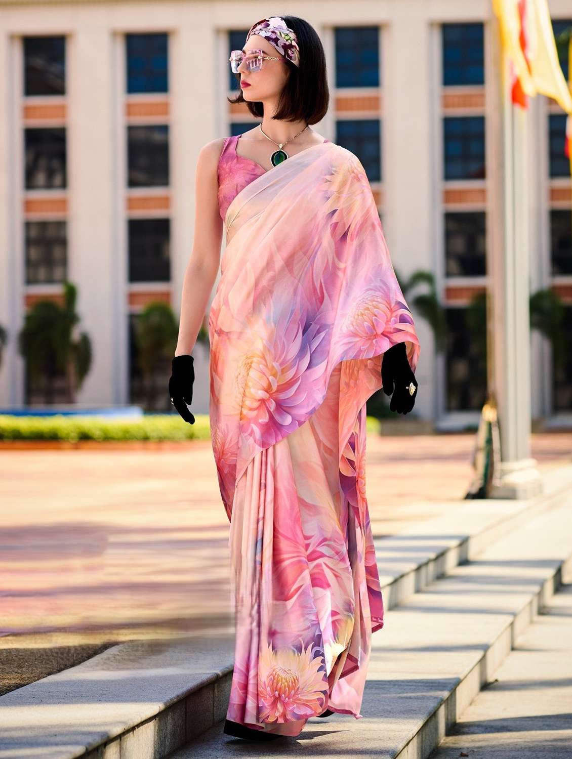 women printed casual wear saree with blouse - 22593458 -  Standard Image - 2