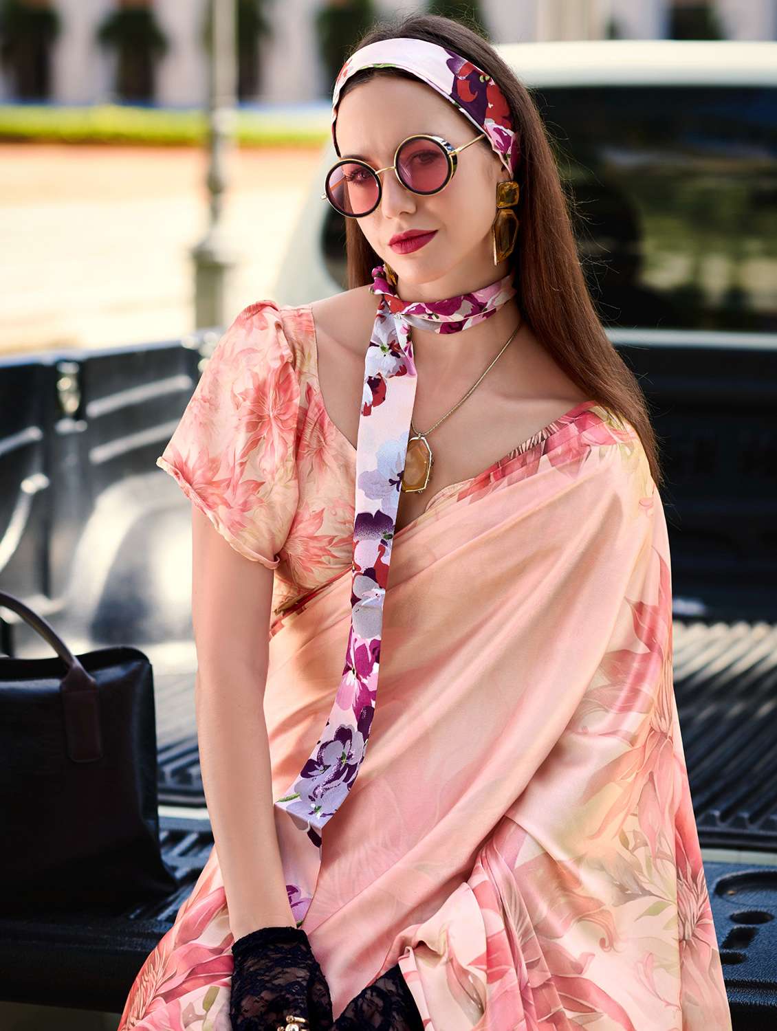 women printed casual wear saree with blouse - 22593466 -  Standard Image - 2