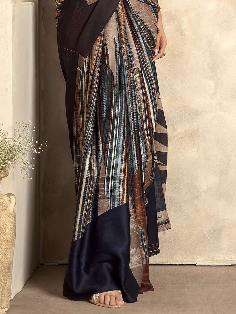women printed casual wear saree with blouse - 22593497 -  Standard Image - 2