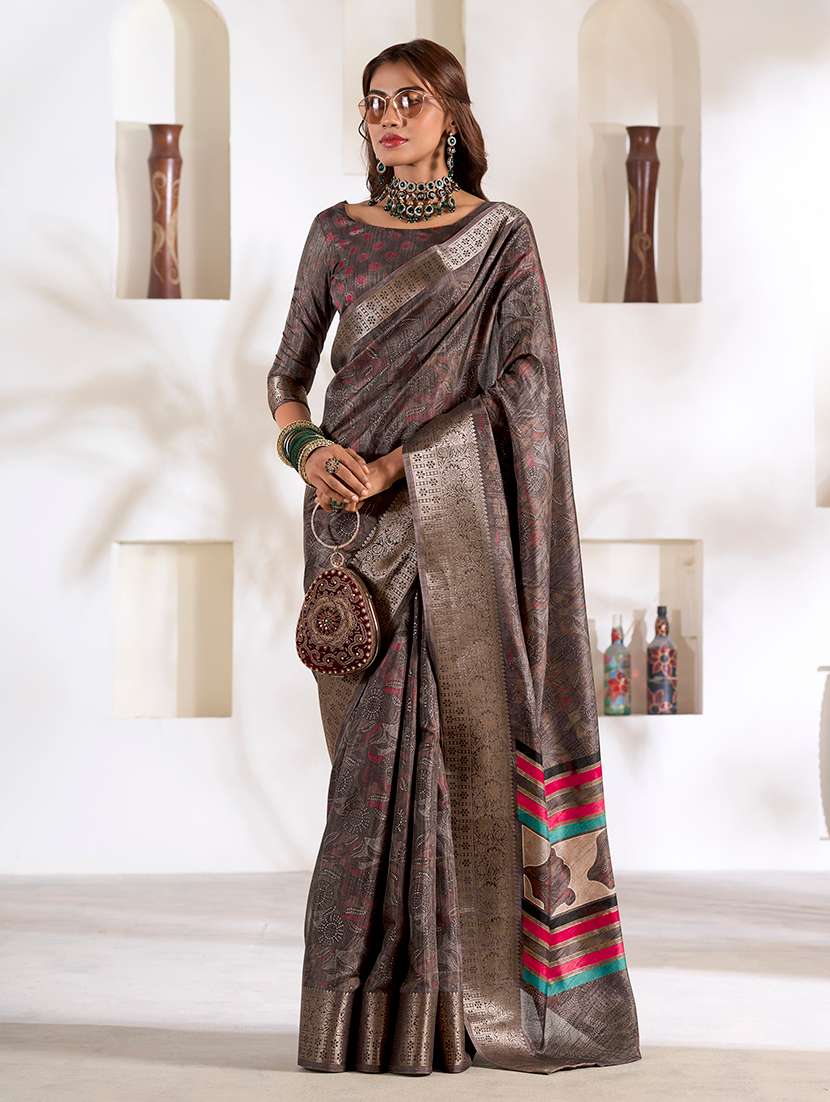 women printed casual wear saree with blouse