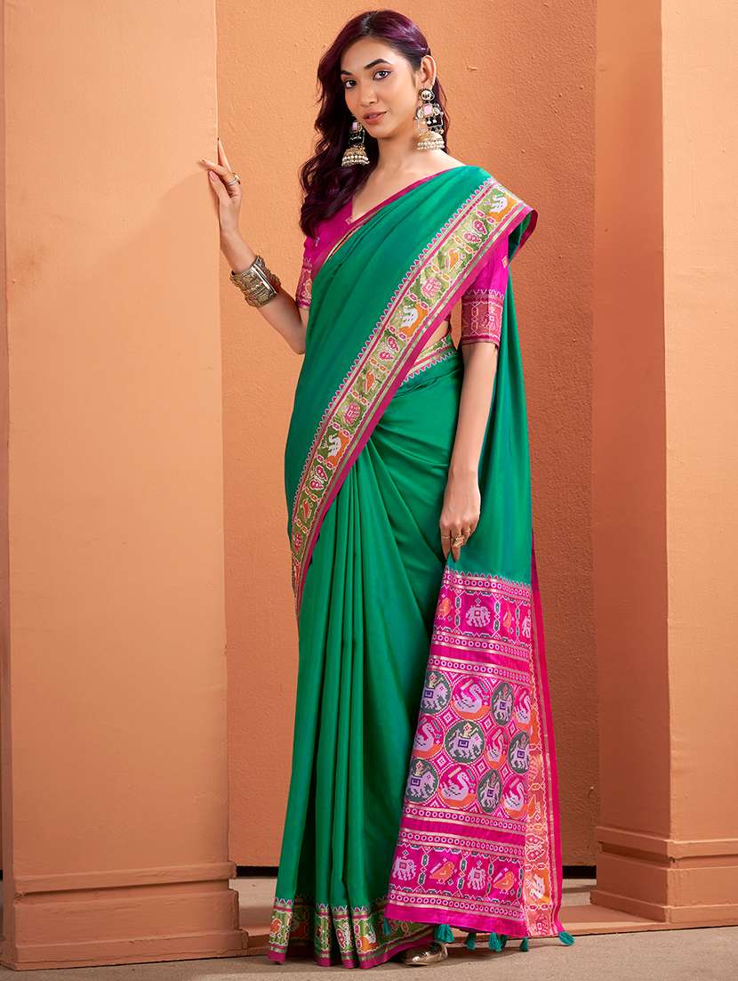 women solid with bordered patola saree with blouse - 22593509 -  Standard Image - 2