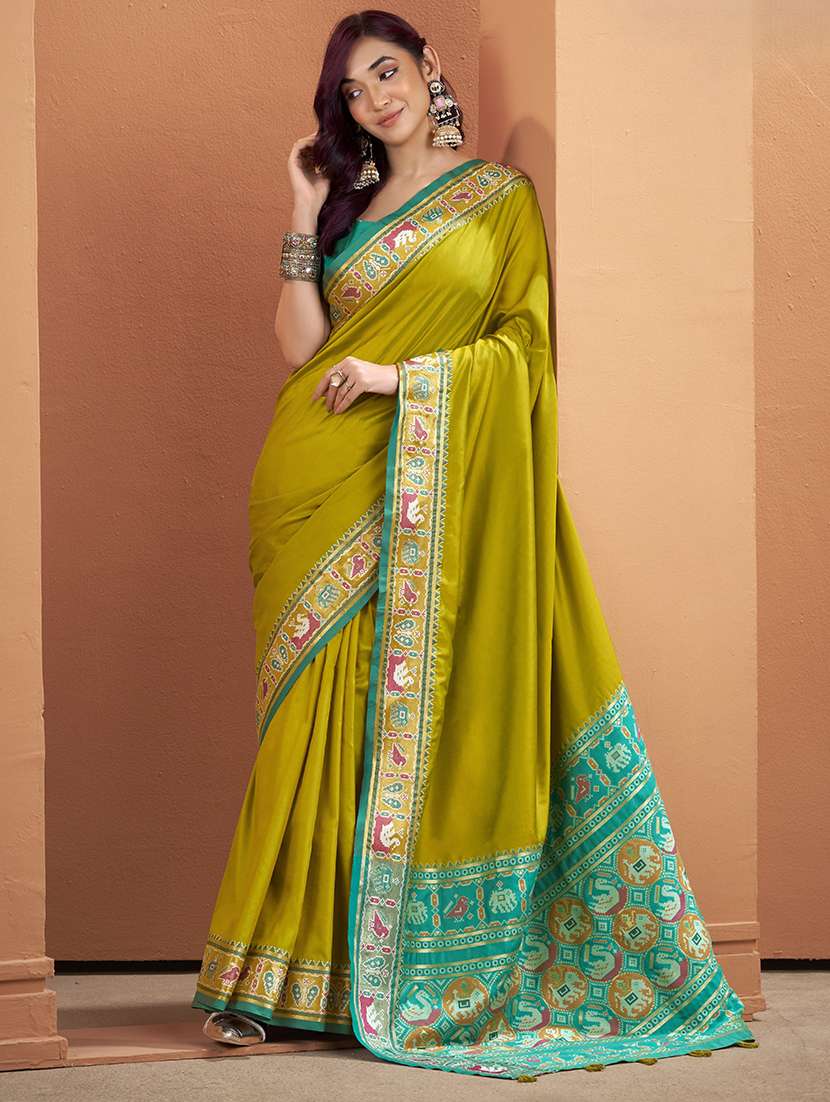 women solid with bordered patola saree with blouse - 22593510 -  Standard Image - 2