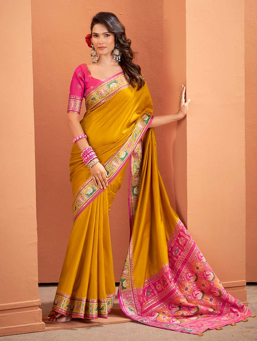 women solid with bordered patola saree with blouse - 22593511 -  Standard Image - 2