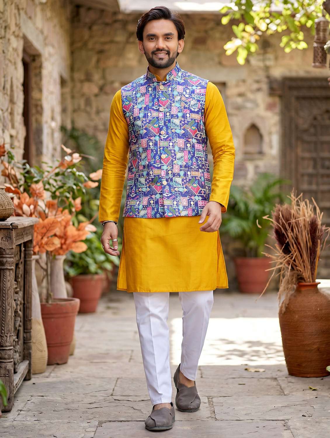 Men Printed Mandarin Neck Kurta Pyjama With Jacket Set - 22593655 -  Standard Image - 2