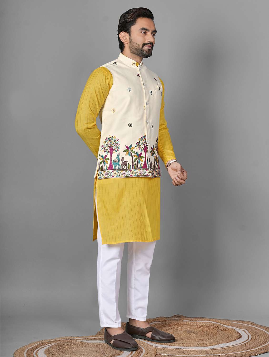 men embroidered mandarin neck kurta pyjama with jacket set - 22593748 -  Standard Image - 2