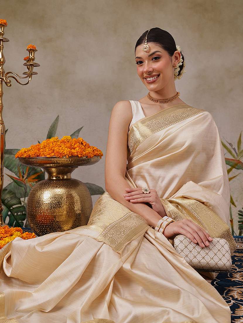 women solid with bordered kasavu saree with blouse - 22593804 -  Standard Image - 2