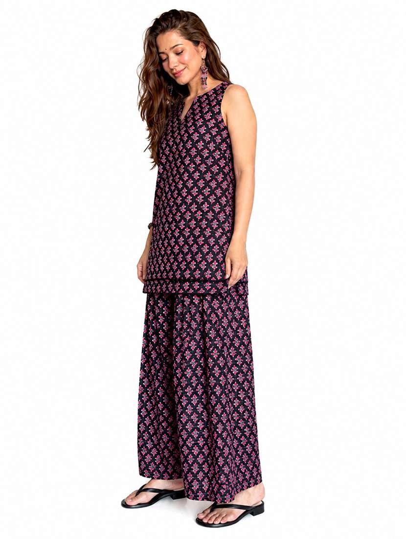 Women Printed Sleeveless Kurta Farshi Salwar Set - 22593848 -  Standard Image - 2