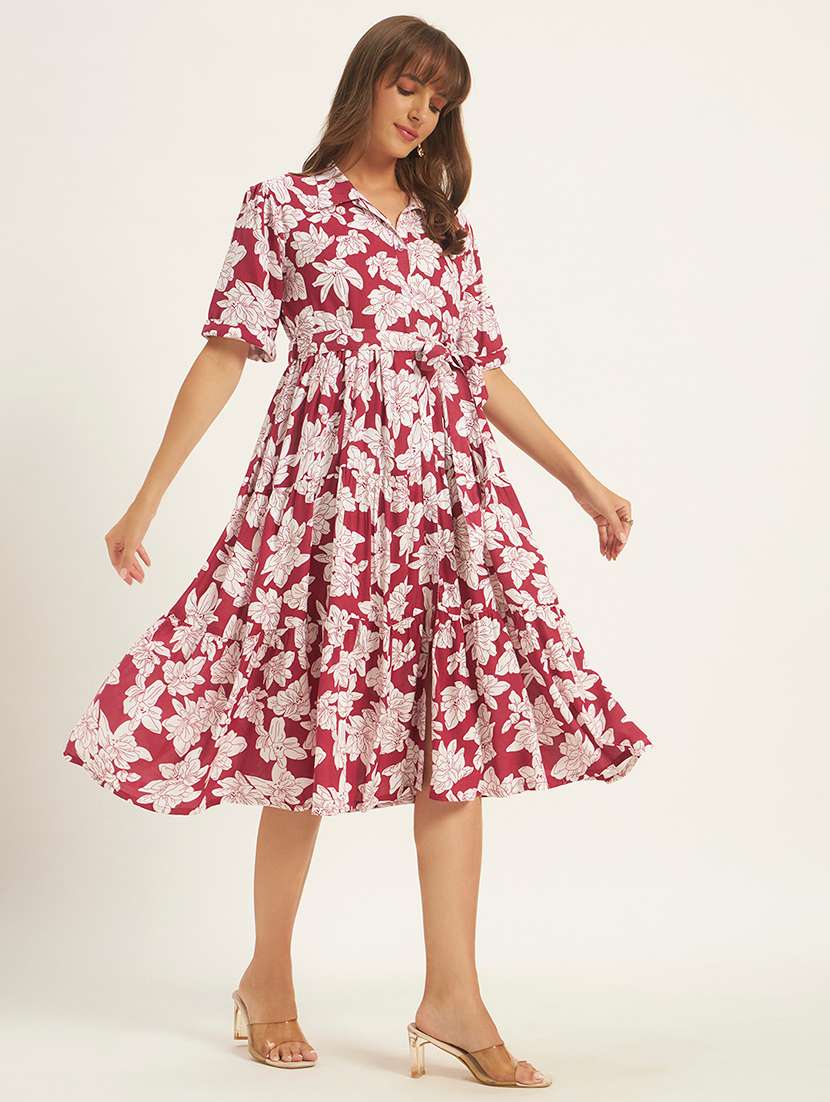 women printed short sleeves tiered dress - 22594172 -  Standard Image - 2