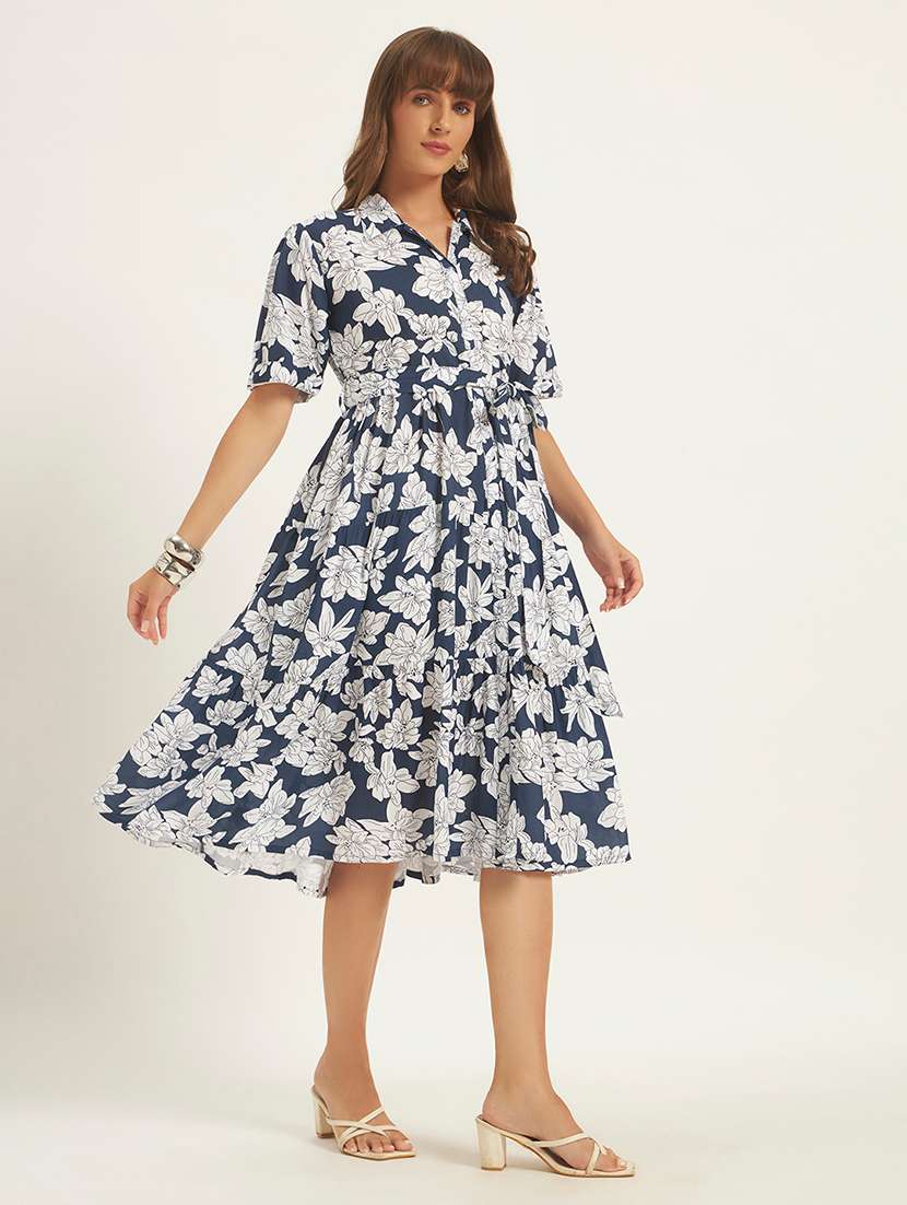 Women Printed Short Sleeves Tiered Dress - 22594173 -  Standard Image - 2
