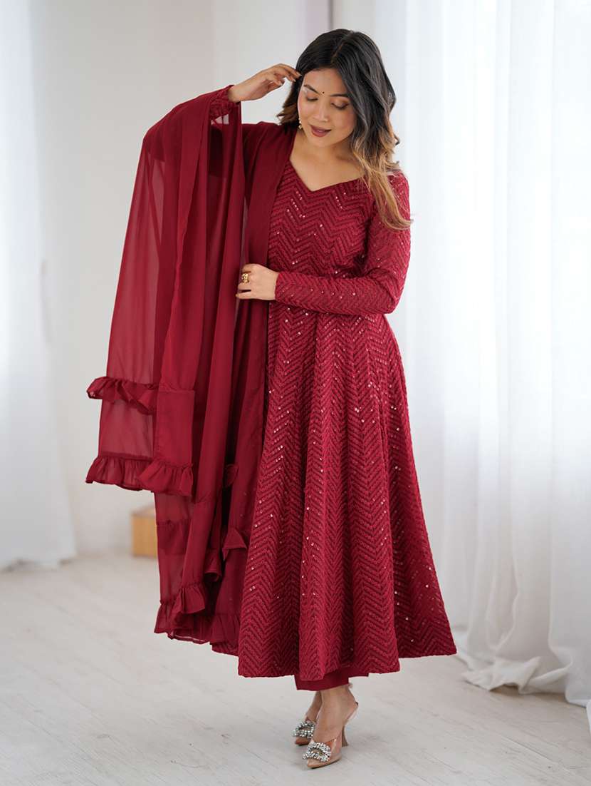 Women Embroidered Long Sleeves Kurta Pant Set With Dupatta - 22595402 -  Standard Image - 2