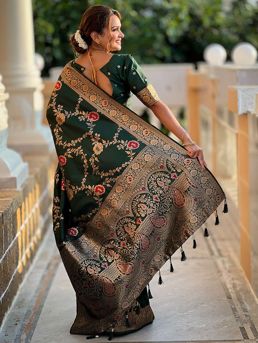Women Self Design Banarasi Saree With Blouse - 22596293 -  Standard Image - 2