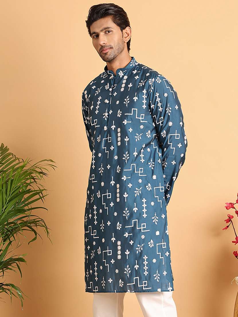 Men Embroidered Mandarin Neck Long Kurta - 22597549 -  Standard Image - 2