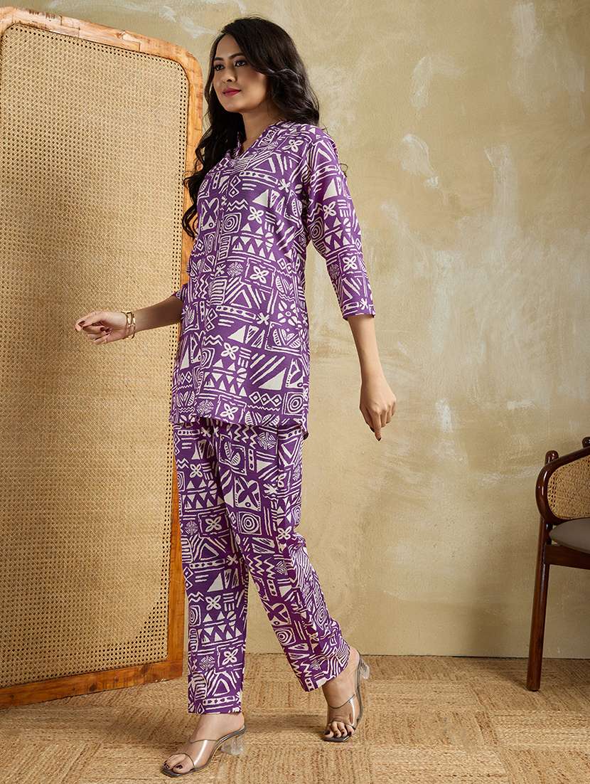 Women Printed Three Quarter Sleeves Ethnic Co-ord Set - 22598154 -  Standard Image - 2