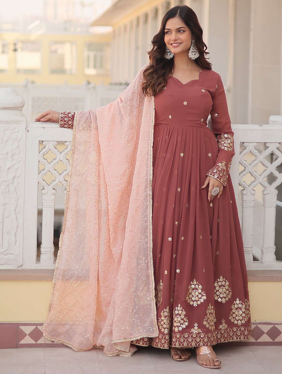 women embroidered long sleeves kurta dupatta set