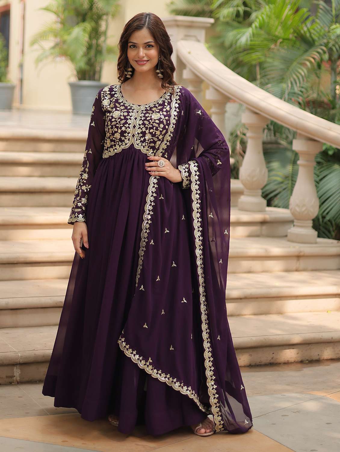 women embroidered long sleeves kurta dupatta set