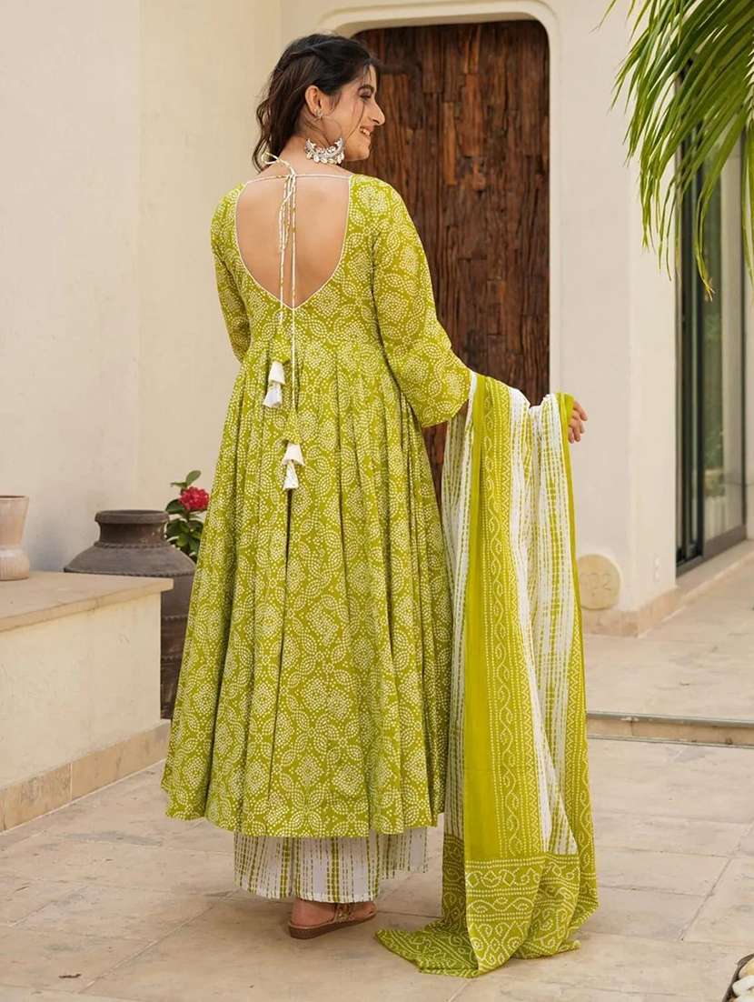 women printed three quarter sleeves kurta palazzo set with dupatta - 22598543 -  Standard Image - 2