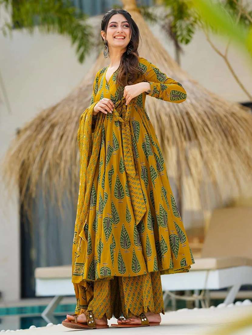 women printed long sleeves kurta palazzo with dupatta set - 22598546 -  Standard Image - 2