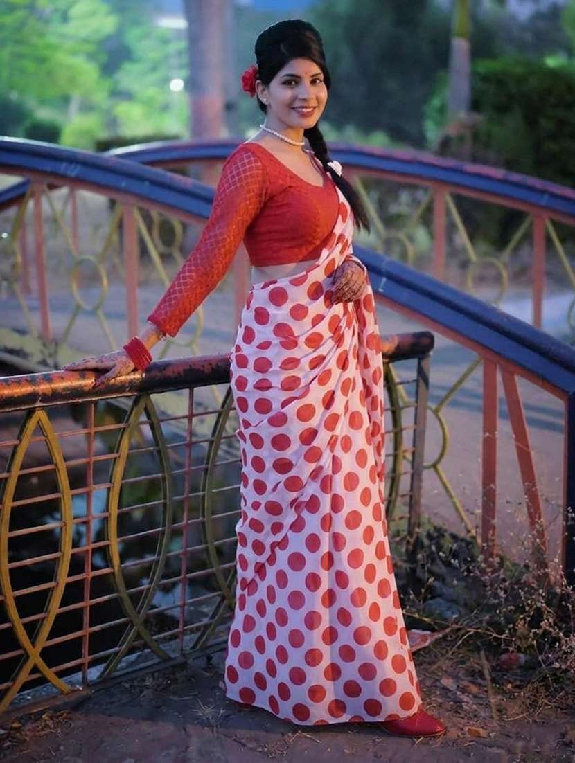 Women Printed Casual Wear Saree With Blouse - 22598925 -  Standard Image - 2