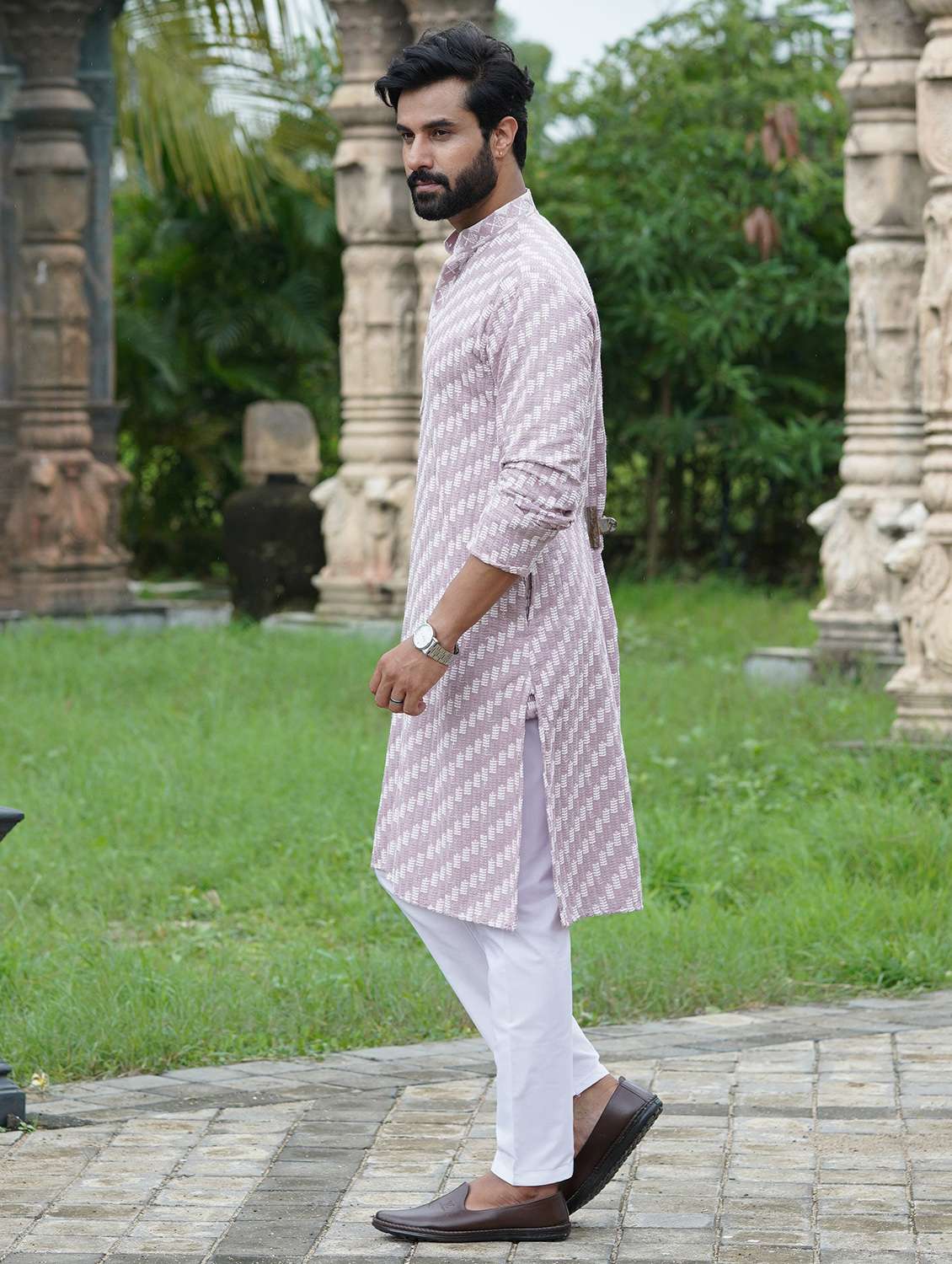 Men Solid With Work Mandarin Neck Long Kurta - 22599141 -  Standard Image - 2