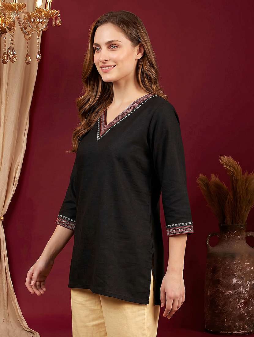 women solid three quarter sleeves straight kurti - 22600569 -  Standard Image - 2