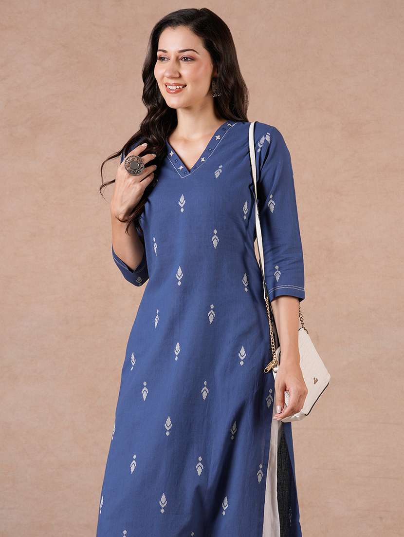 Women Printed Three Quarter Sleeves Straight Kurta - 22601147 -  Standard Image - 2