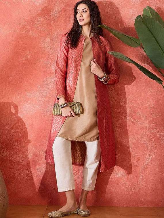 women self design long sleeves kurta with jacket