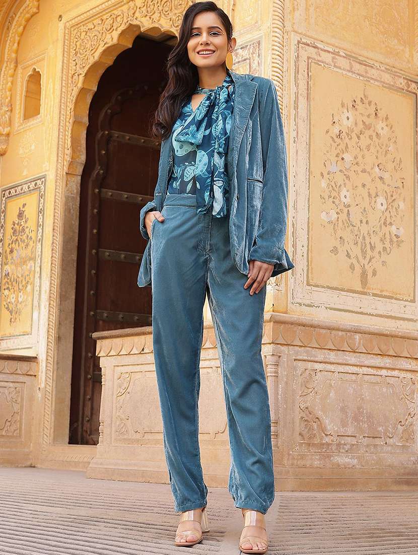 Women Solid Long Sleeves Blazer And Trouser Co-ord Set - 22603659 -  Standard Image - 2
