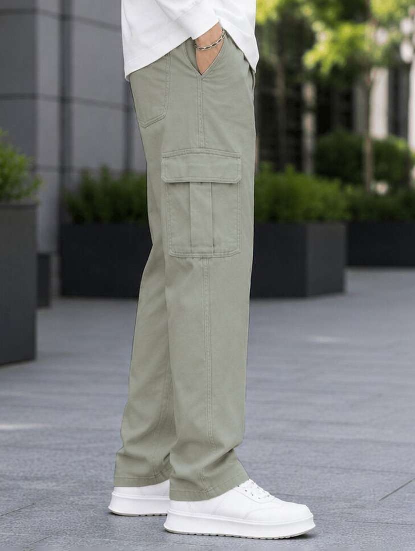 Men Solid Mid Rise Relaxed Fit Cargo Pant - 22603851 -  Standard Image - 2