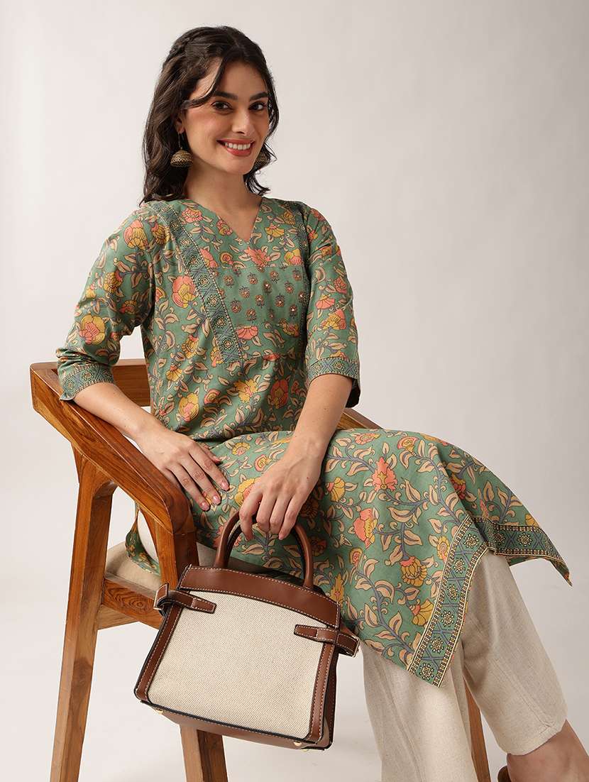 women printed three quarter sleeve straight kurta