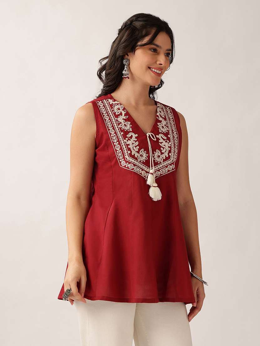 Women Embroidered Sleeveless A-line Tunic - 22604069 -  Standard Image - 2