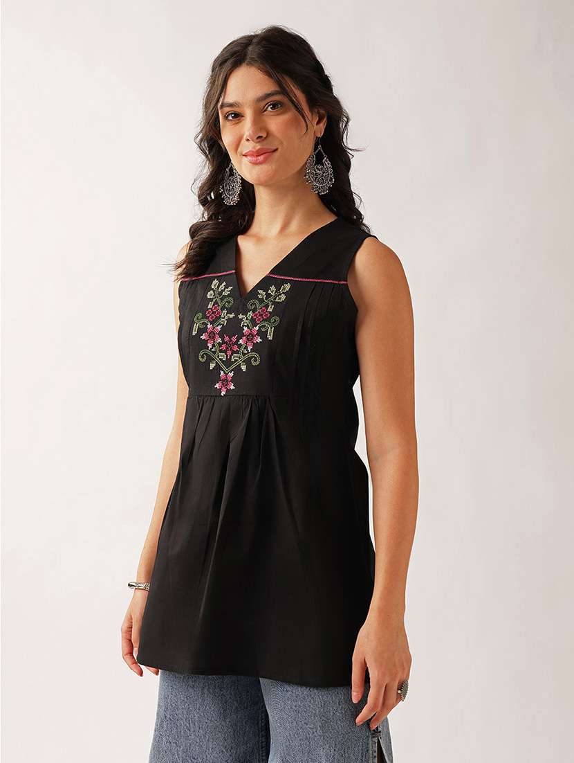 Women Embroidered Sleeveless A-line Tunic - 22604076 -  Standard Image - 2