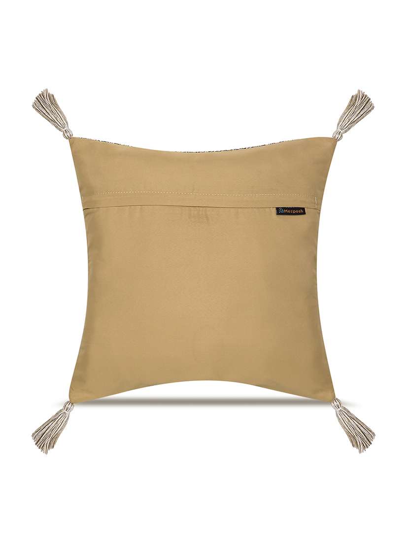 floral printed cotton cushion cover with zip closure - 22604112 -  Standard Image - 2