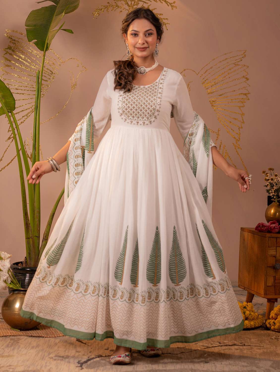 women printed three quarter sleeves kurta dupatta set