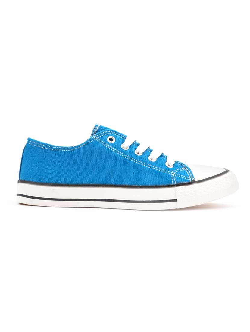 Men Solid Lace Up Sneaker - 22604561 -  Standard Image - 2
