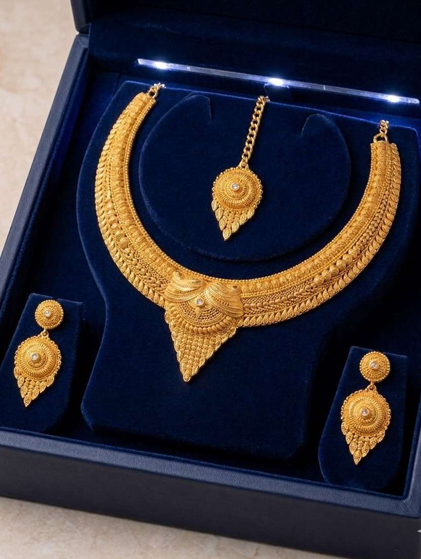 women gold plated brass necklace earring  maang tikka set - 22604787 -  Standard Image - 2