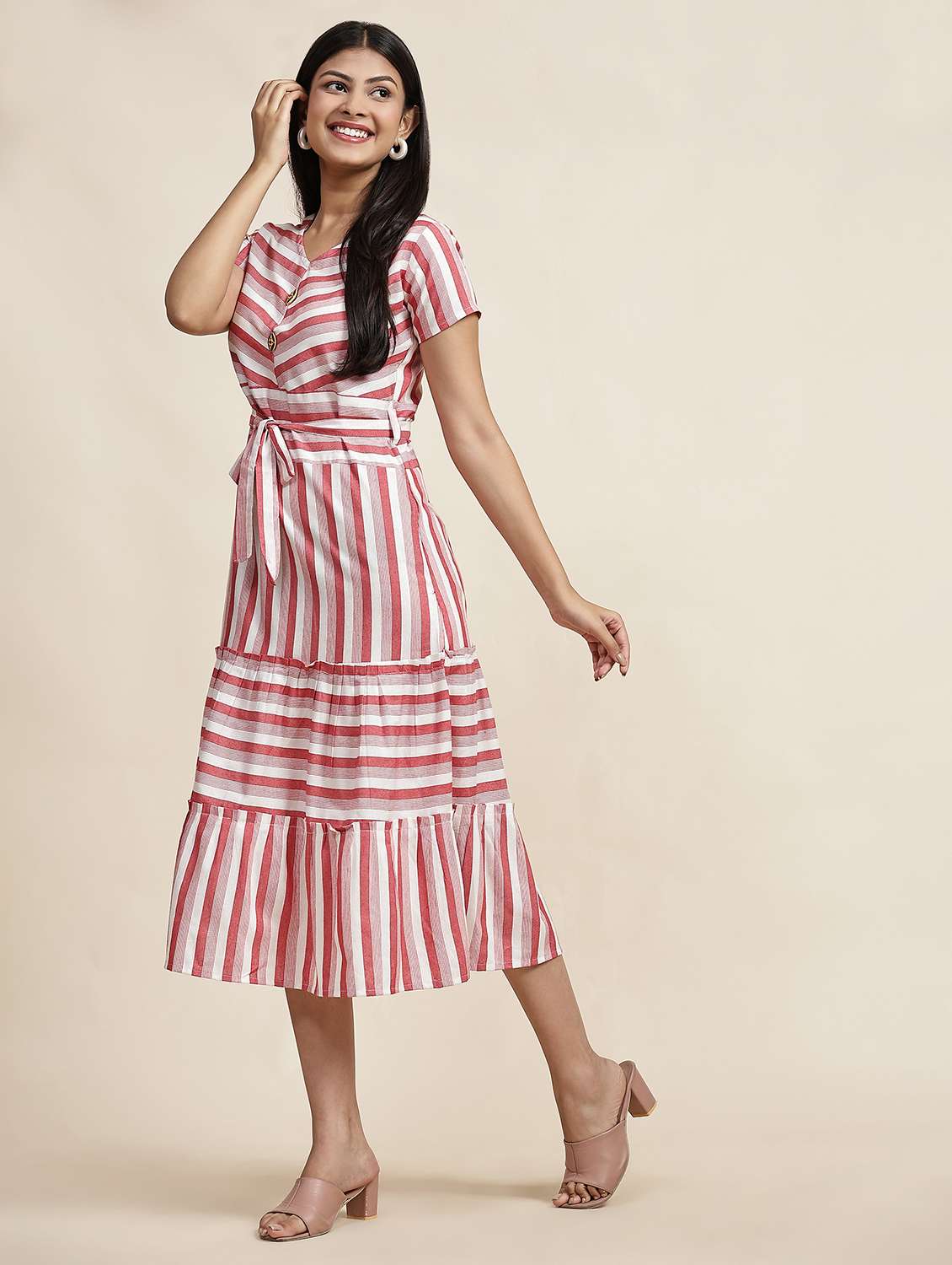 women printed short sleeves tiered dress - 22604897 -  Standard Image - 2
