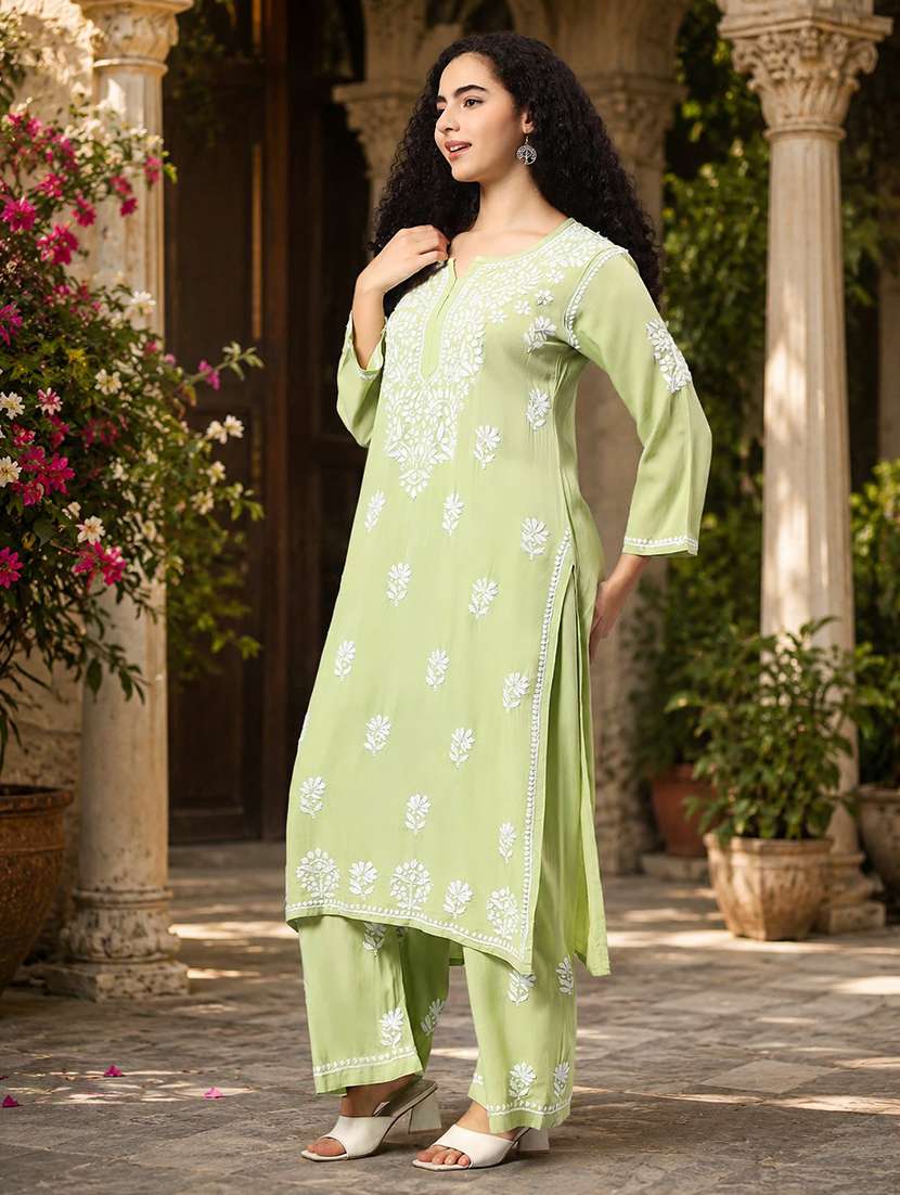 Women Embroidered Three Quarter Sleeves Kurta Pant Set - 22604931 -  Standard Image - 2
