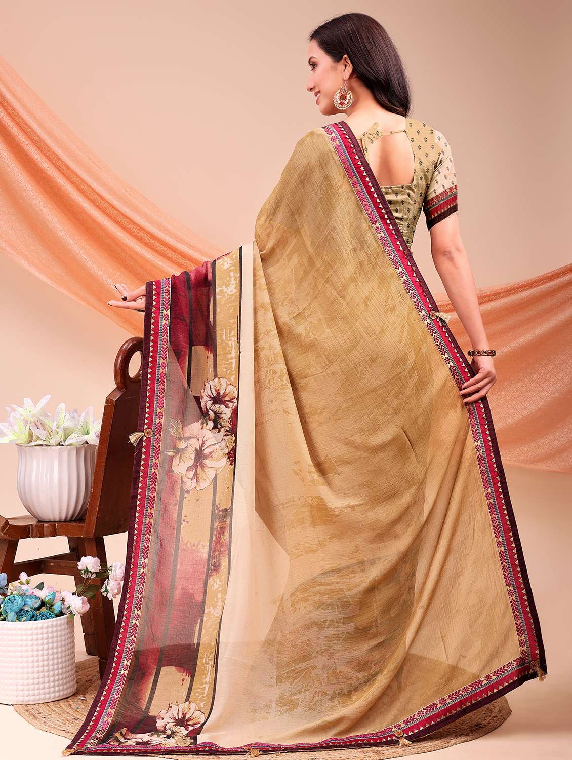 women printed casual wear saree with blouse - 22606765 -  Standard Image - 2