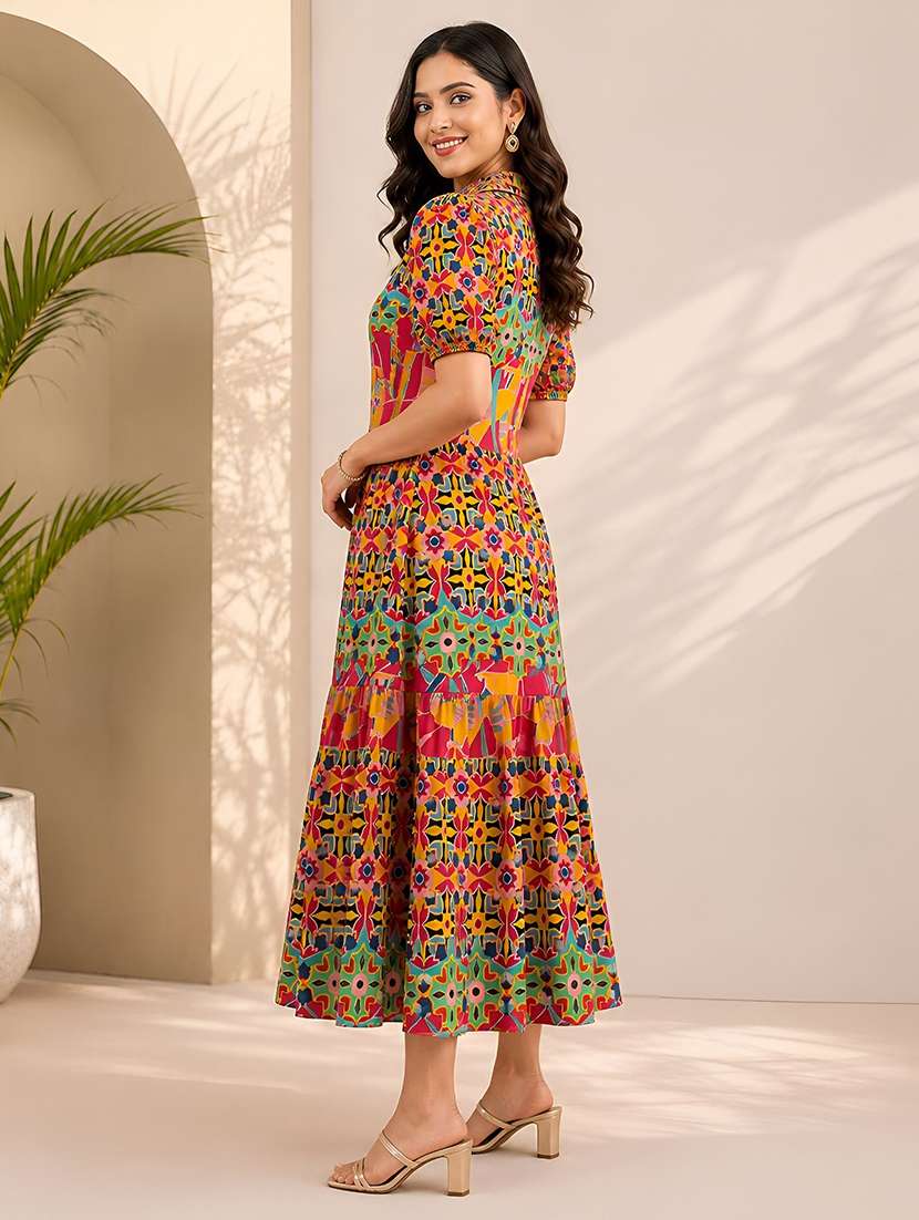 women printed short sleeves tiered dress - 22608774 -  Standard Image - 2