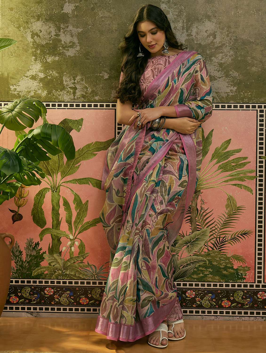 women printed casual wear saree with blouse - 22610085 -  Standard Image - 2