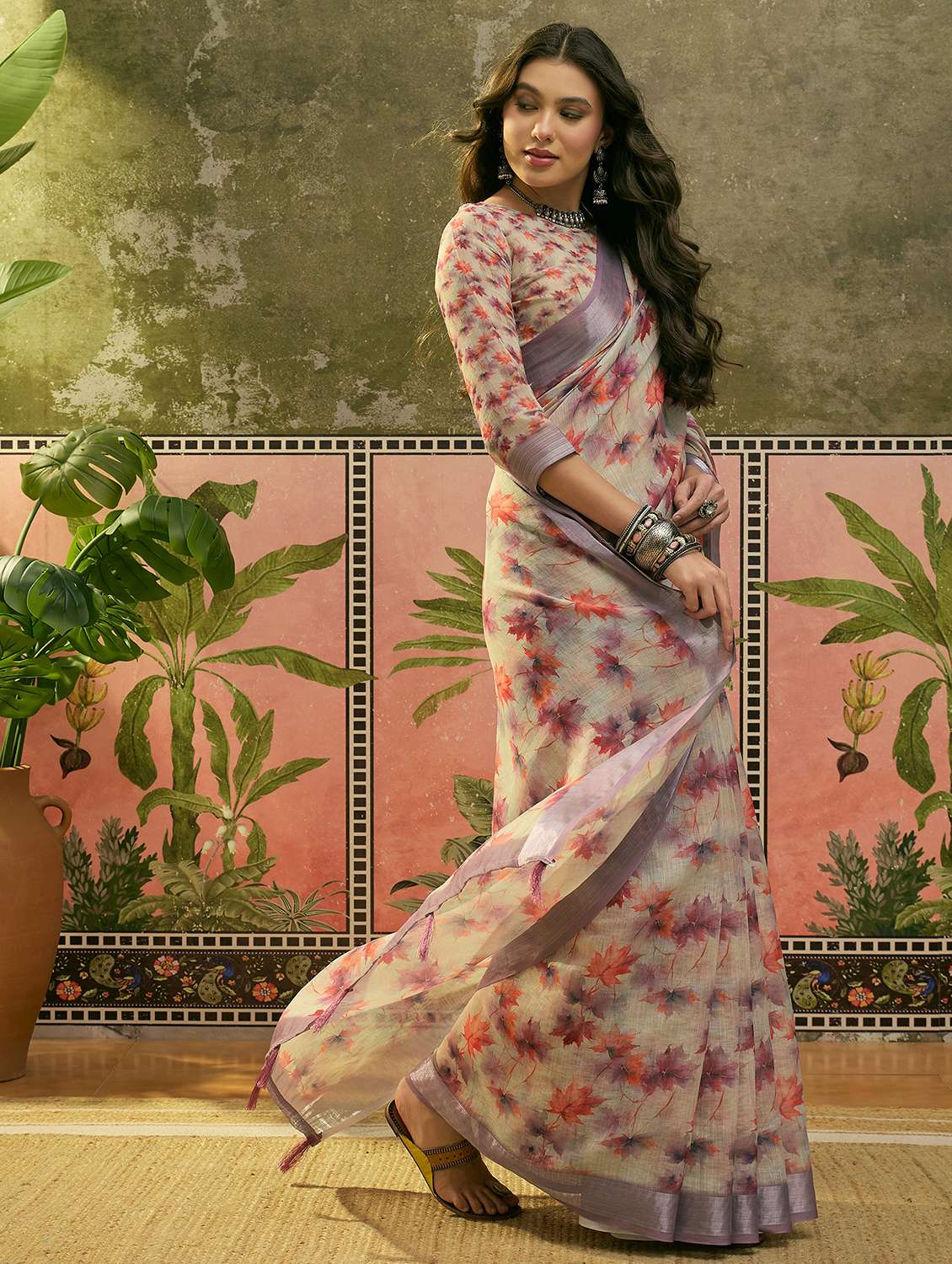 women printed casual wear saree with blouse - 22610092 -  Standard Image - 2