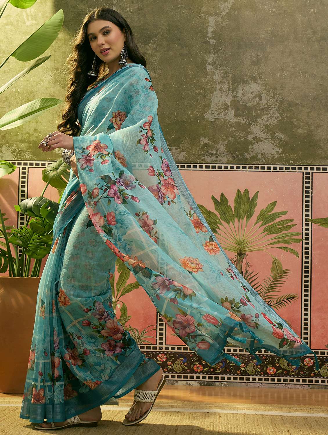 women printed casual wear saree with blouse - 22610094 -  Standard Image - 2