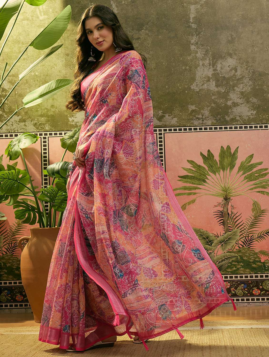 women printed casual wear saree with blouse - 22610105 -  Standard Image - 2