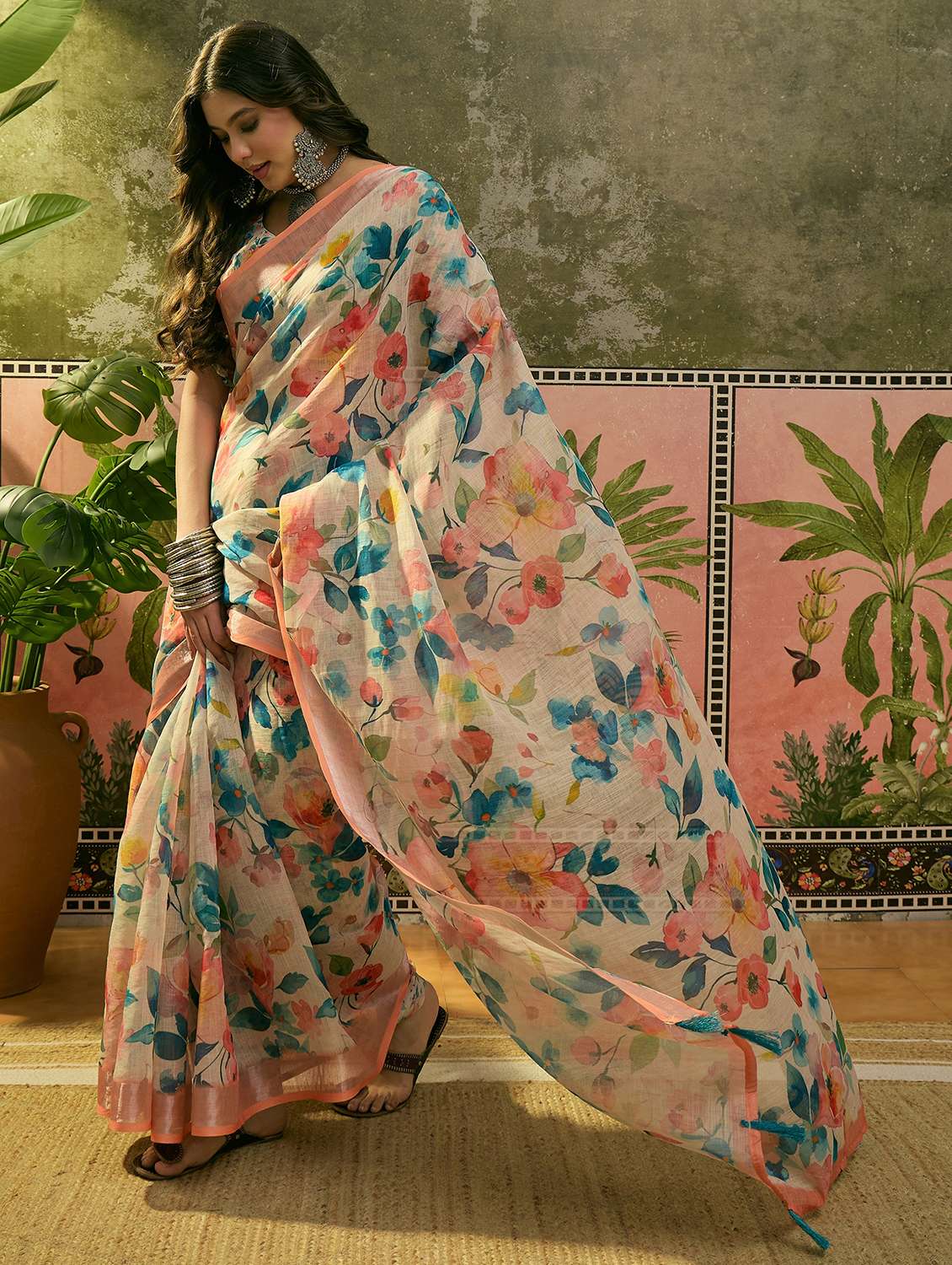 women printed casual wear saree with blouse - 22610109 -  Standard Image - 2