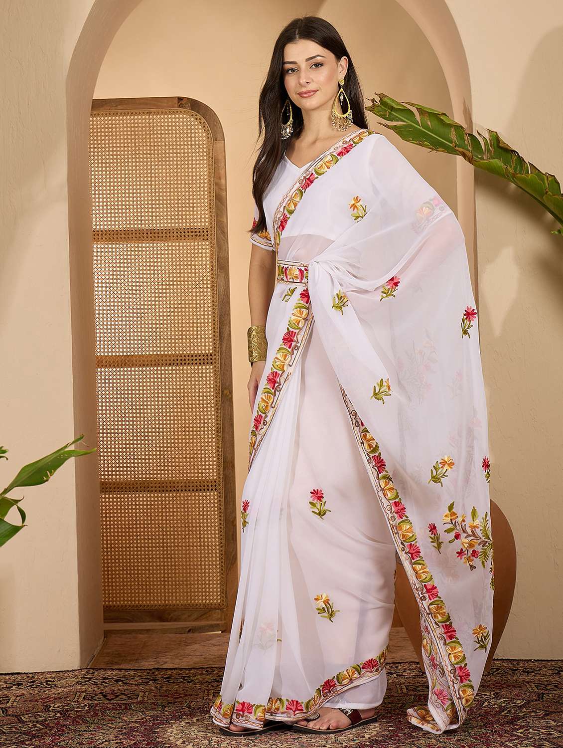 Women Solid With Work Embroidered Saree With Blouse - 22610118 -  Standard Image - 2